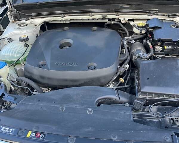 Білий Вольво XC40, об'ємом двигуна 2 л та пробігом 91 тис. км за 23300 $, фото 24 на Automoto.ua