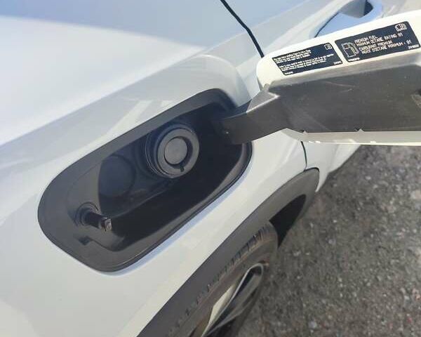 Вольво XC40 2020 в Днепре (Днепропетровске) на Automoto.ua Белый Вольво XC40, объемом двигателя 1.97 л и пробегом 3 тыс. км за 34000 $, фото 5 на Automoto.ua