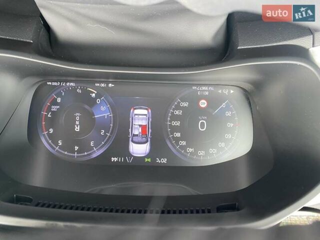 Белый Вольво XC40, объемом двигателя 1.48 л и пробегом 83 тыс. км за 30000 $, фото 13 на Automoto.ua