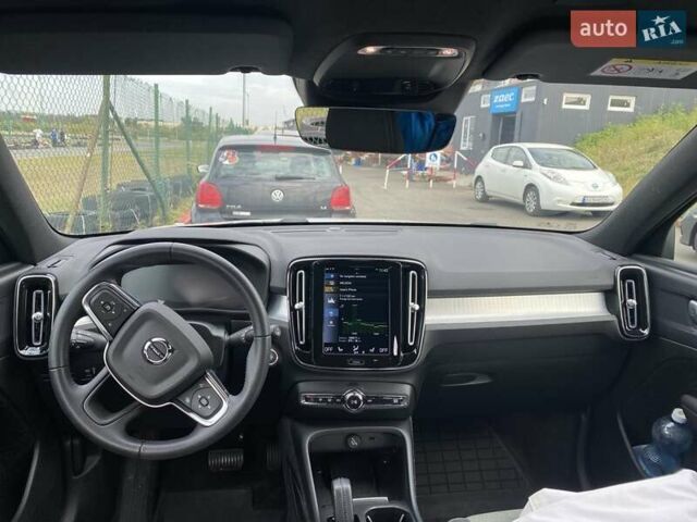 Белый Вольво XC40, объемом двигателя 1.48 л и пробегом 83 тыс. км за 30000 $, фото 16 на Automoto.ua