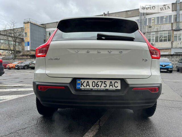 Белый Вольво XC40, объемом двигателя 1.48 л и пробегом 63 тыс. км за 29999 $, фото 13 на Automoto.ua