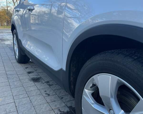 Білий Вольво XC40, об'ємом двигуна 2 л та пробігом 91 тис. км за 23300 $, фото 10 на Automoto.ua