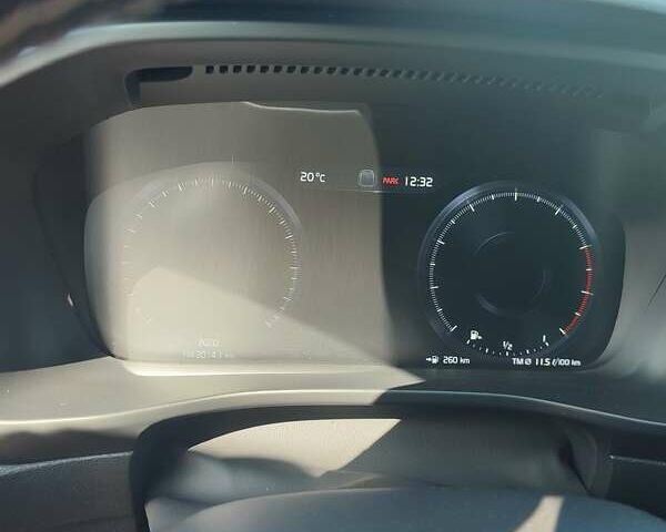 Вольво XC40 2020 в Днепре (Днепропетровске) на Automoto.ua Белый Вольво XC40, объемом двигателя 1.97 л и пробегом 3 тыс. км за 34000 $, фото 15 на Automoto.ua