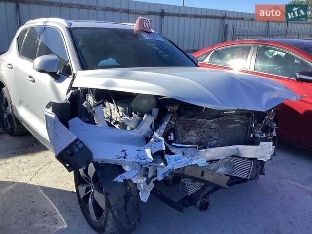 Белый Вольво XC40, объемом двигателя 2 л и пробегом 78 тыс. км за 11900 $, фото 15 на Automoto.ua