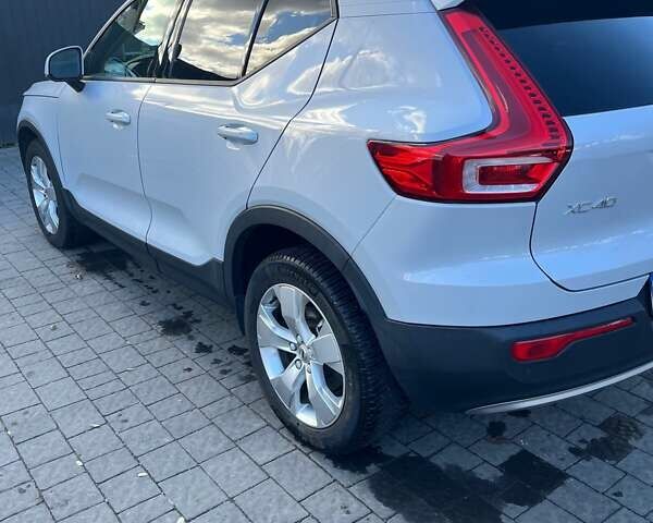 Білий Вольво XC40, об'ємом двигуна 2 л та пробігом 91 тис. км за 23300 $, фото 4 на Automoto.ua