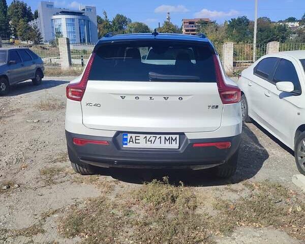 Вольво XC40 2020 в Днепре (Днепропетровске) на Automoto.ua Белый Вольво XC40, объемом двигателя 1.97 л и пробегом 3 тыс. км за 34000 $, фото 4 на Automoto.ua