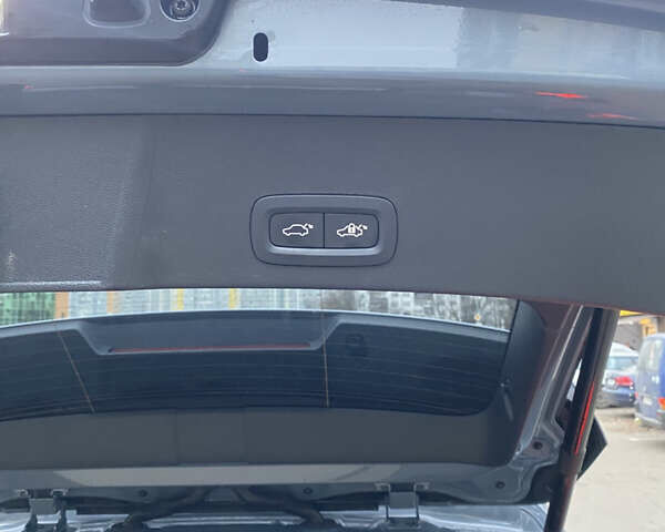 Білий Вольво XC40, об'ємом двигуна 1.97 л та пробігом 33 тис. км за 29000 $, фото 24 на Automoto.ua