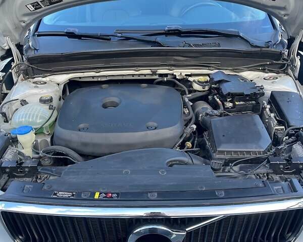 Білий Вольво XC40, об'ємом двигуна 2 л та пробігом 91 тис. км за 23300 $, фото 23 на Automoto.ua