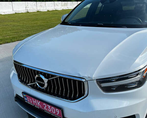Білий Вольво XC40, об'ємом двигуна 2 л та пробігом 140 тис. км за 19700 $, фото 14 на Automoto.ua