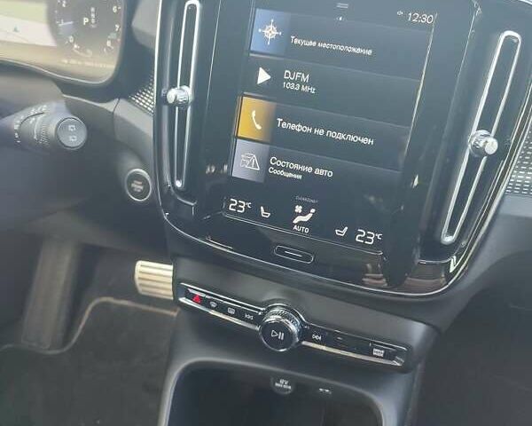 Вольво XC40 2020 в Днепре (Днепропетровске) на Automoto.ua Белый Вольво XC40, объемом двигателя 1.97 л и пробегом 3 тыс. км за 34000 $, фото 11 на Automoto.ua