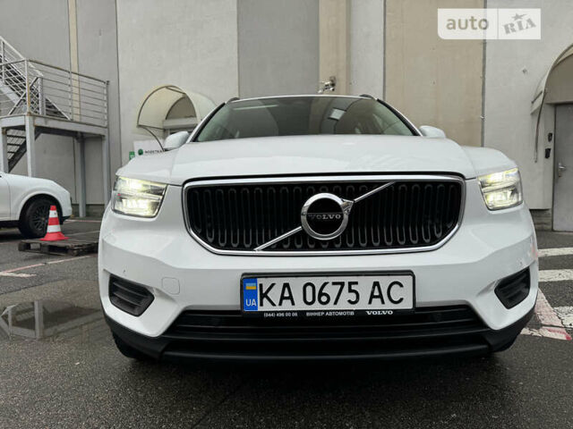 Білий Вольво XC40, об'ємом двигуна 1.48 л та пробігом 63 тис. км за 29999 $, фото 6 на Automoto.ua