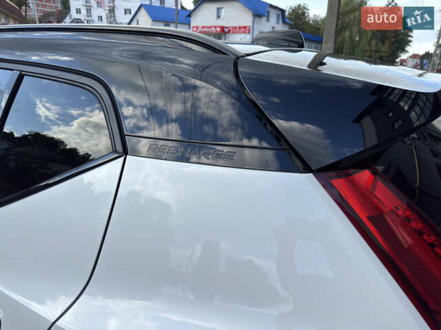 Белый Вольво XC40, объемом двигателя 0 л и пробегом 44 тыс. км за 24900 $, фото 10 на Automoto.ua
