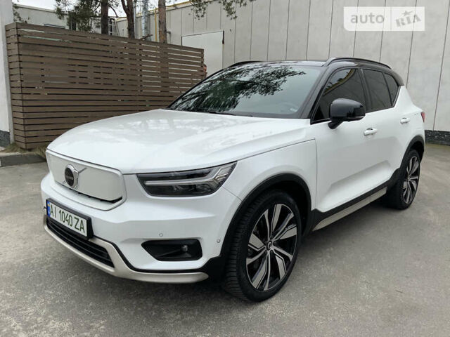 Білий Вольво XC40, об'ємом двигуна 0 л та пробігом 29 тис. км за 37000 $, фото 2 на Automoto.ua