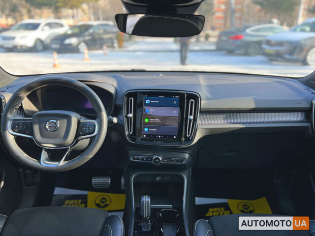 Белый Вольво XC40, объемом двигателя 78 л и пробегом 36 тыс. км за 27900 $, фото 17 на Automoto.ua