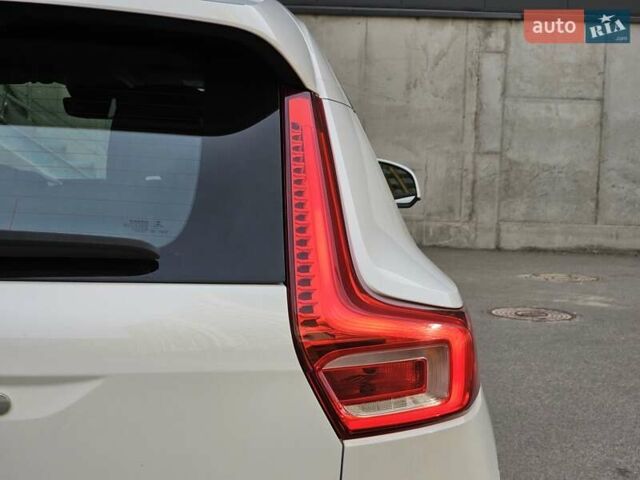 Білий Вольво XC40, об'ємом двигуна 1.48 л та пробігом 69 тис. км за 29200 $, фото 23 на Automoto.ua