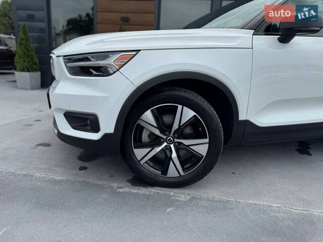 Білий Вольво XC40, об'ємом двигуна 0 л та пробігом 52 тис. км за 26699 $, фото 5 на Automoto.ua