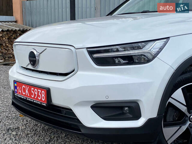 Вольво XC40 2021 в Самборе на Automoto.ua Белый Вольво XC40, объемом двигателя 0 л и пробегом 163 тыс. км за 23999 $, фото 6 на Automoto.ua