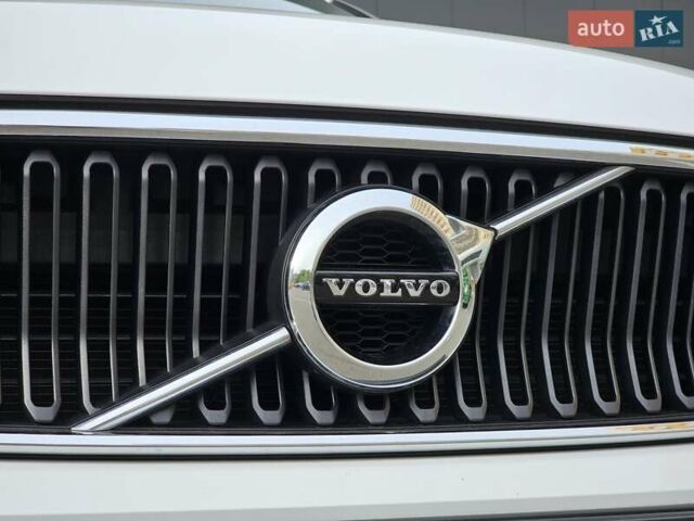 Білий Вольво XC40, об'ємом двигуна 1.48 л та пробігом 69 тис. км за 29200 $, фото 16 на Automoto.ua