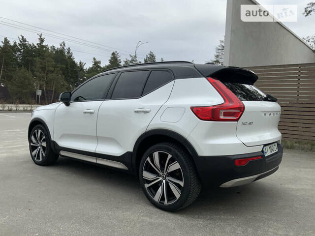 Белый Вольво XC40, объемом двигателя 0 л и пробегом 29 тыс. км за 37000 $, фото 4 на Automoto.ua