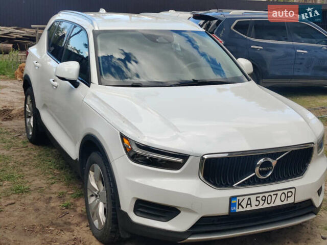 Білий Вольво XC40, об'ємом двигуна 1.97 л та пробігом 67 тис. км за 26300 $, фото 14 на Automoto.ua