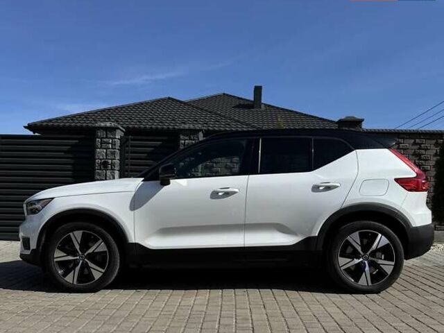 Білий Вольво XC40, об'ємом двигуна 0 л та пробігом 53 тис. км за 24200 $, фото 35 на Automoto.ua