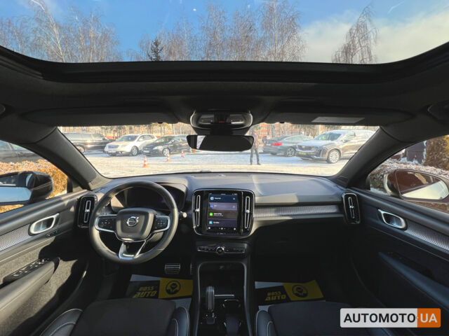 Белый Вольво XC40, объемом двигателя 78 л и пробегом 36 тыс. км за 27900 $, фото 18 на Automoto.ua