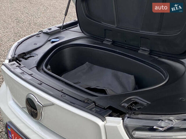 Вольво XC40 2021 в Самборе на Automoto.ua Белый Вольво XC40, объемом двигателя 0 л и пробегом 163 тыс. км за 23999 $, фото 79 на Automoto.ua