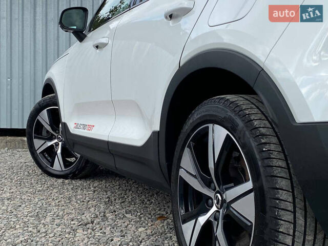 Вольво XC40 2021 в Самборе на Automoto.ua Белый Вольво XC40, объемом двигателя 0 л и пробегом 163 тыс. км за 23999 $, фото 41 на Automoto.ua