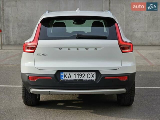 Білий Вольво XC40, об'ємом двигуна 1.48 л та пробігом 69 тис. км за 29200 $, фото 3 на Automoto.ua