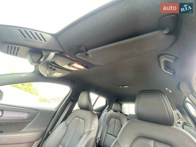 Вольво XC40 2021 в Самборе на Automoto.ua Белый Вольво XC40, объемом двигателя 0 л и пробегом 163 тыс. км за 23999 $, фото 48 на Automoto.ua