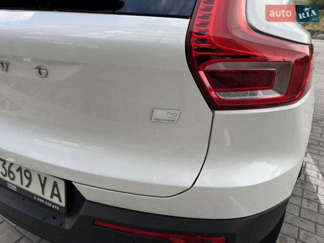 Белый Вольво XC40, объемом двигателя 0 л и пробегом 44 тыс. км за 24900 $, фото 12 на Automoto.ua