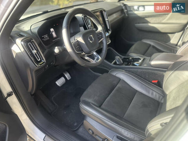 Білий Вольво XC40, об'ємом двигуна 0 л та пробігом 21 тис. км за 29000 $, фото 8 на Automoto.ua