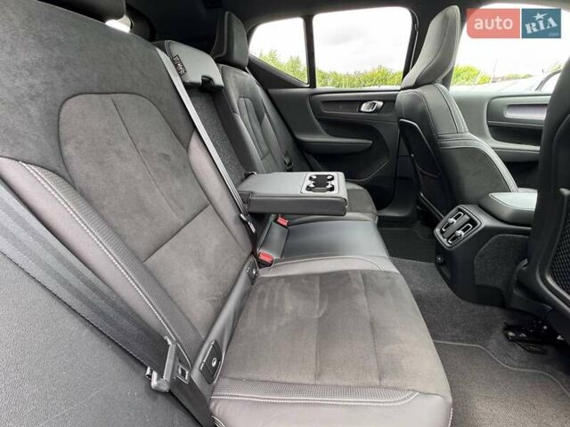 Білий Вольво XC40, об'ємом двигуна 0 л та пробігом 52 тис. км за 26699 $, фото 51 на Automoto.ua