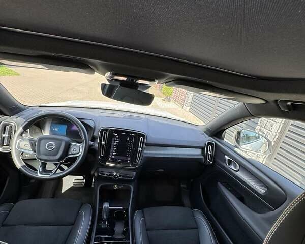 Білий Вольво XC40, об'ємом двигуна 0 л та пробігом 53 тис. км за 24200 $, фото 19 на Automoto.ua