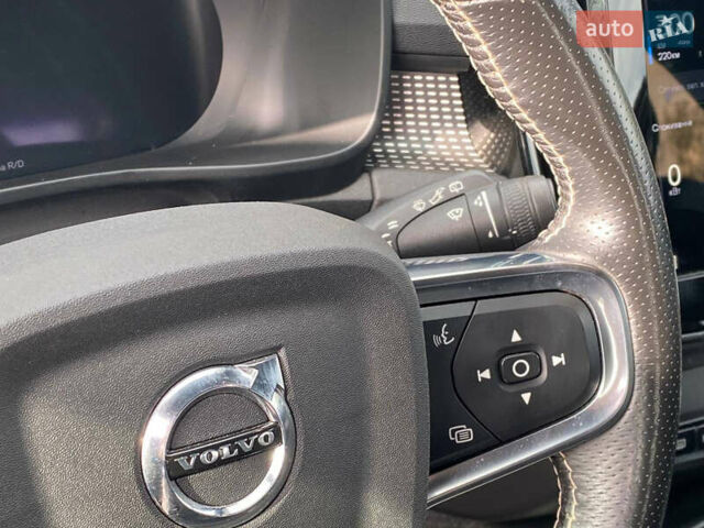 Вольво XC40 2021 в Самборе на Automoto.ua Белый Вольво XC40, объемом двигателя 0 л и пробегом 163 тыс. км за 23999 $, фото 47 на Automoto.ua