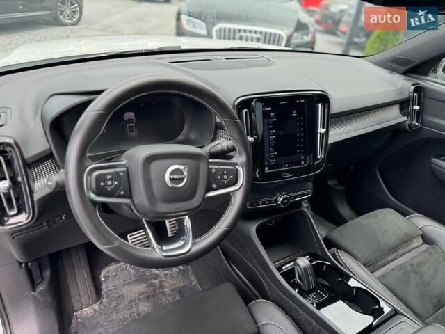 Білий Вольво XC40, об'ємом двигуна 0 л та пробігом 52 тис. км за 26699 $, фото 23 на Automoto.ua