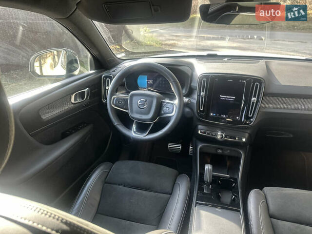 Білий Вольво XC40, об'ємом двигуна 0 л та пробігом 21 тис. км за 29000 $, фото 13 на Automoto.ua
