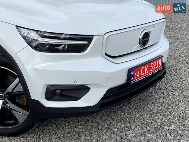 Вольво XC40 2021 в Самборе на Automoto.ua Белый Вольво XC40, объемом двигателя 0 л и пробегом 163 тыс. км за 23999 $, фото 16 на Automoto.ua