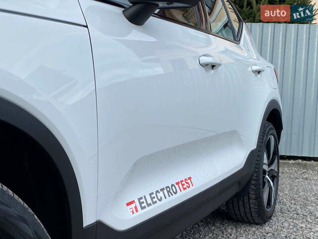 Вольво XC40 2021 в Самборе на Automoto.ua Белый Вольво XC40, объемом двигателя 0 л и пробегом 163 тыс. км за 23999 $, фото 9 на Automoto.ua
