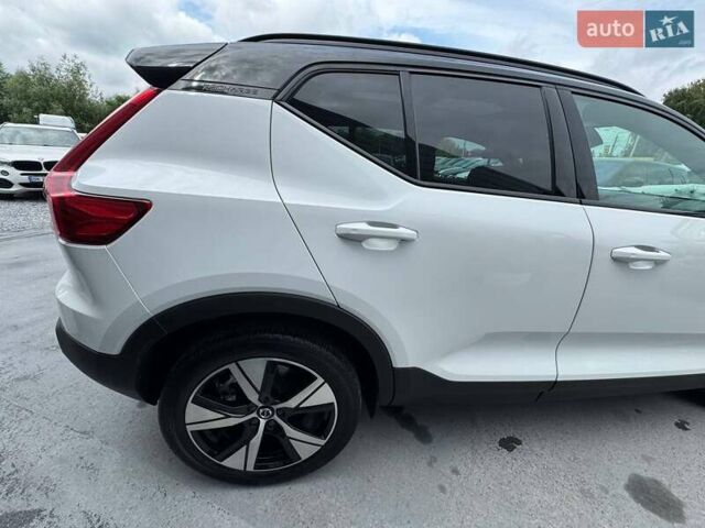 Білий Вольво XC40, об'ємом двигуна 0 л та пробігом 52 тис. км за 26699 $, фото 53 на Automoto.ua