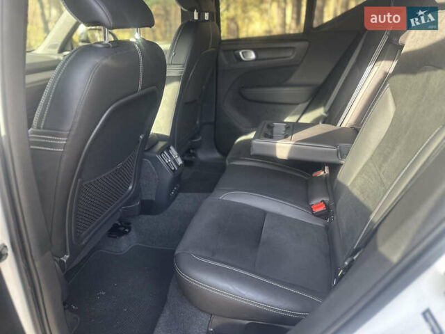 Білий Вольво XC40, об'ємом двигуна 0 л та пробігом 21 тис. км за 29000 $, фото 6 на Automoto.ua