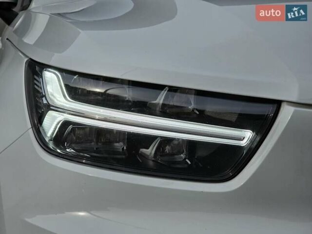 Білий Вольво XC40, об'ємом двигуна 1.48 л та пробігом 69 тис. км за 29200 $, фото 13 на Automoto.ua