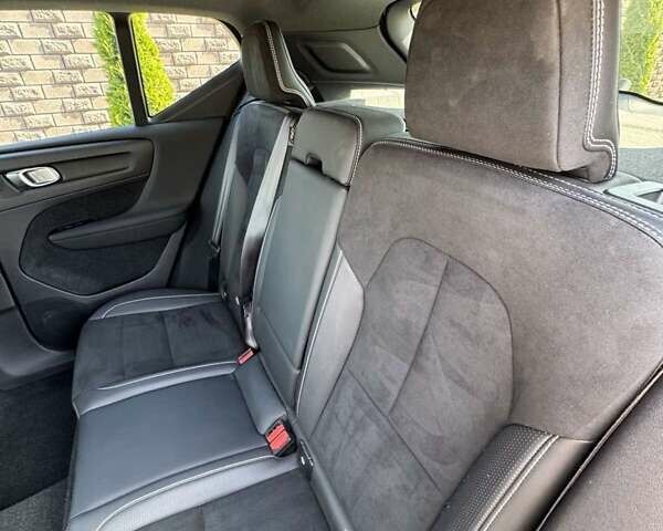Білий Вольво XC40, об'ємом двигуна 0 л та пробігом 53 тис. км за 24200 $, фото 20 на Automoto.ua