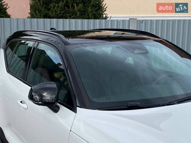 Вольво XC40 2021 в Самборе на Automoto.ua Белый Вольво XC40, объемом двигателя 0 л и пробегом 163 тыс. км за 23999 $, фото 21 на Automoto.ua