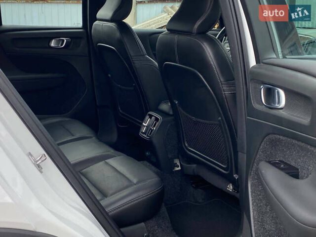 Вольво XC40 2021 в Самборе на Automoto.ua Белый Вольво XC40, объемом двигателя 0 л и пробегом 163 тыс. км за 23999 $, фото 70 на Automoto.ua