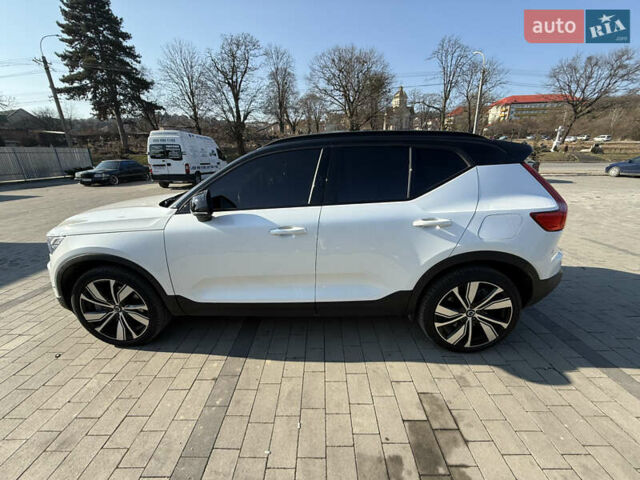 Белый Вольво XC40, объемом двигателя 0 л и пробегом 47 тыс. км за 27250 $, фото 4 на Automoto.ua