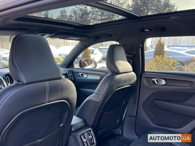 Белый Вольво XC40, объемом двигателя 78 л и пробегом 36 тыс. км за 27900 $, фото 16 на Automoto.ua
