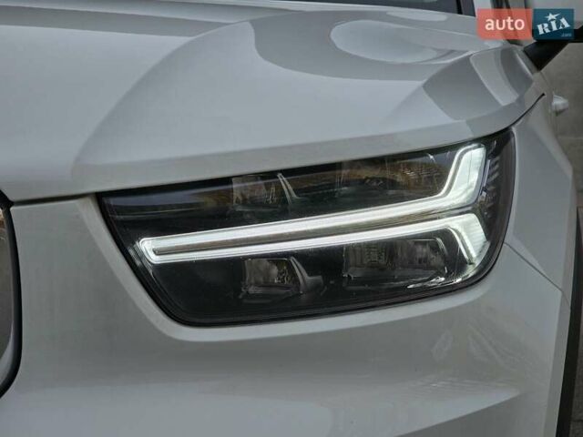 Білий Вольво XC40, об'ємом двигуна 1.48 л та пробігом 69 тис. км за 29200 $, фото 14 на Automoto.ua