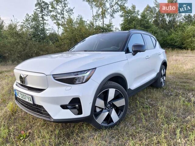 Белый Вольво XC40, объемом двигателя 0 л и пробегом 16 тыс. км за 27800 $, фото 1 на Automoto.ua