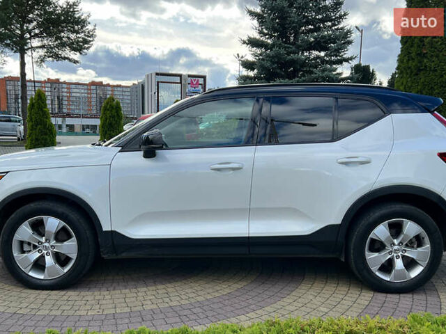 Вольво XC40 2022 в Львове на Automoto.ua Белый Вольво XC40, объемом двигателя 1.97 л и пробегом 126 тыс. км за 20900 $, фото 3 на Automoto.ua